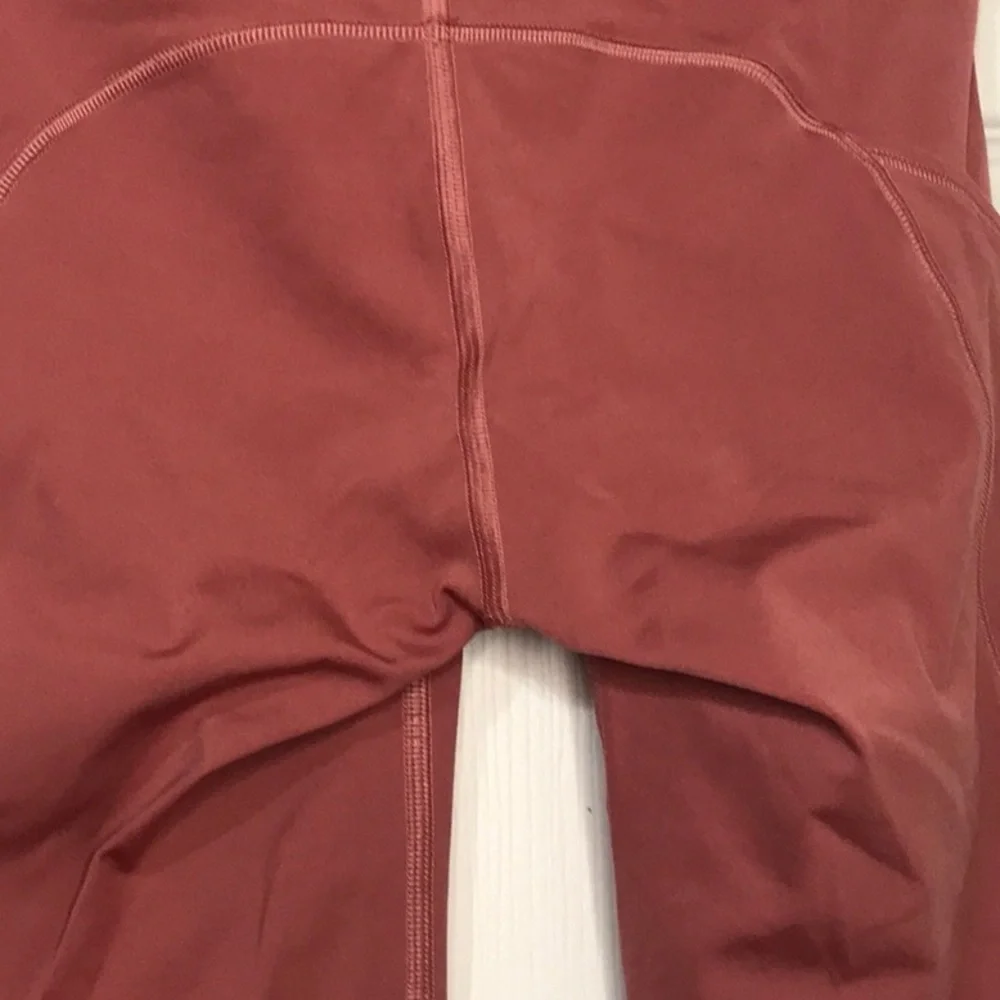 16 Lululemon Fast and Free Cool Cherry Tint Bike Shorts Size 4